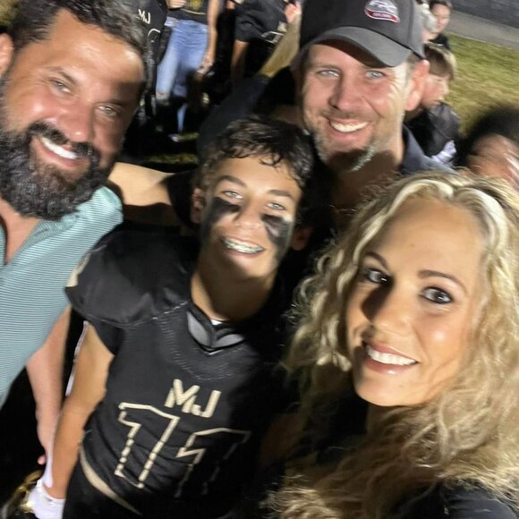 💗✨Hi! I’m Ash thanks for visiting my Closet✨ - Picture 4 of 17